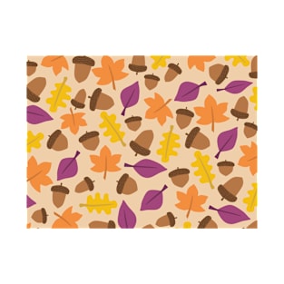 Leaves pattern background - autumn / fall colours T-Shirt