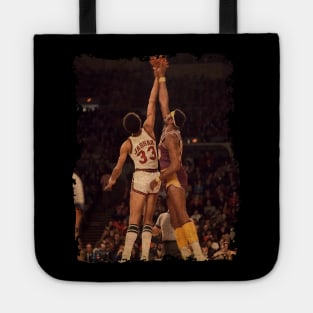 Wilt Chamberlain vs Kareem Abdul Jabbar, The Battle of The NBA Gods Tote