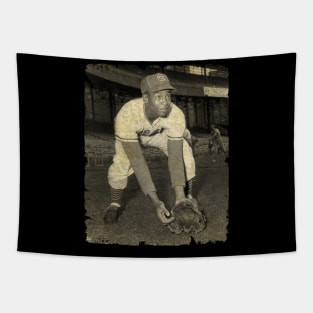 Ernie Banks - 11 for 35 With 2 HRs, 1953 Tapestry