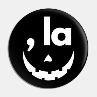 Comma La Halloween Pin