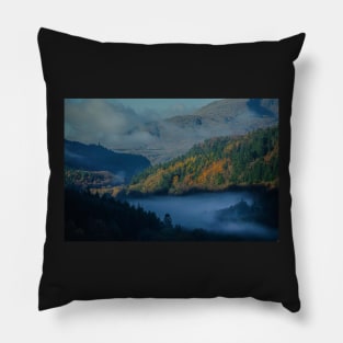 MOUNTAIN VALLEY IN THE MIST Pillow