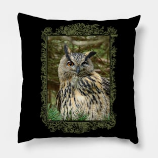 Pure Wildlife Lovers: Eagle-Owl Pillow