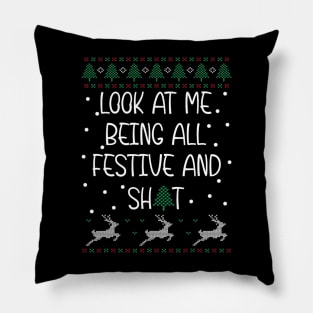 funny christmas look at me being all festive Humorous Xmas Pillow