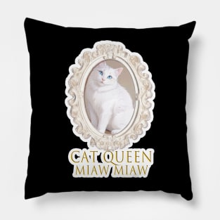 Cat queen Pillow