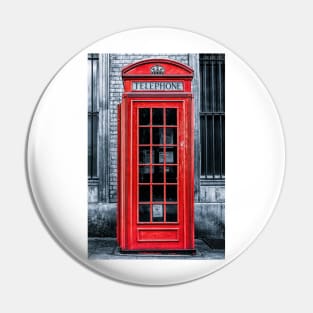 London - Telephone booth alone Pin