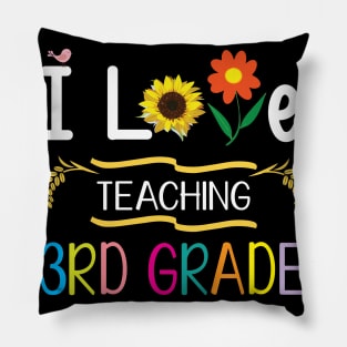 I Love Teaching 3rd Grade Students Teachers Back To School Pillow