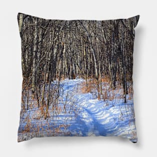 Deer trail through the bush Pillow