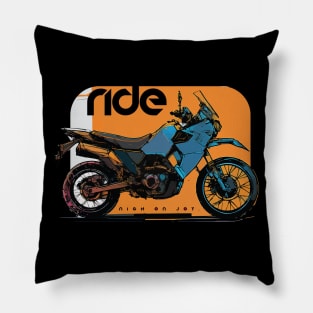 Ride kawasaki klr650 cyber Pillow