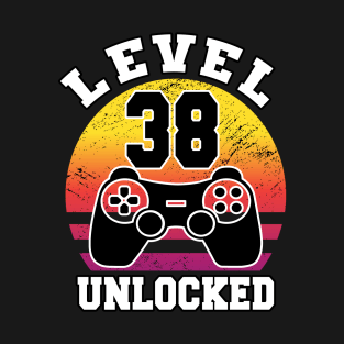 level 38 unlocked 38 Years Old retro 80s 38th Birthday gamer T-Shirt