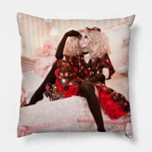 Mannequin 96 Pillow