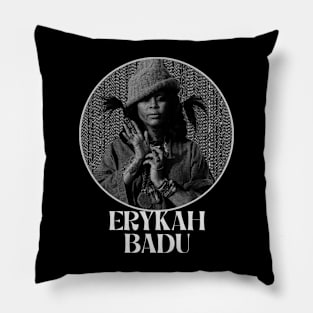 Erykah Badu Vintage White ver Pillow