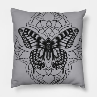 Butterfly mandala Pillow