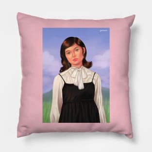 Maecy Louise Pillow