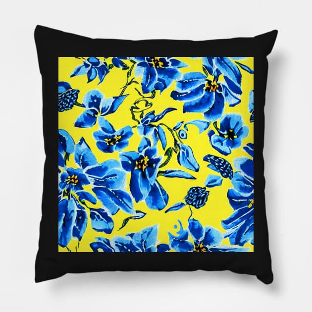 flower t shirt design Pillow by Strange-desigN