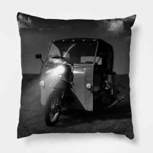 Simson Duo - DDR Classic Bike, black white Pillow