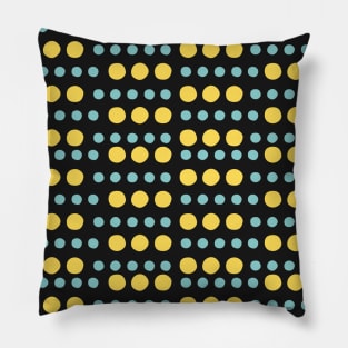 Minimal Circle Shapes Pattern Pillow