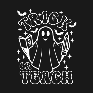 Trick or Teach Trendy Retro Groovy Ghost Halloween Teacher Costume T-Shirt