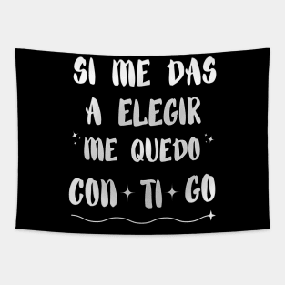 Letra de la canción en español: Me quedo contigo, del grupo español Los Chunguitos, en blanco. Tapestry