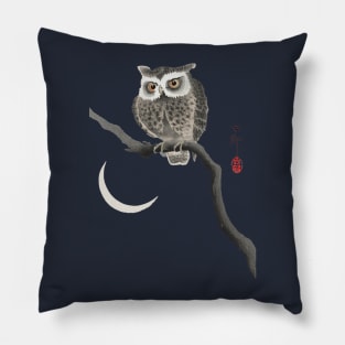 Owl and crescent moon / Ohara Koson Pillow