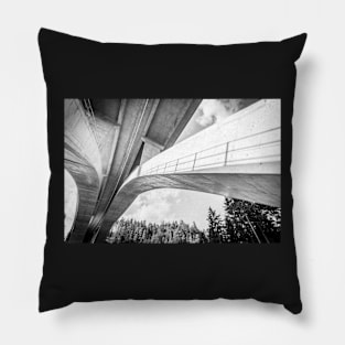 Motorway bridge - mass concrete Pillow