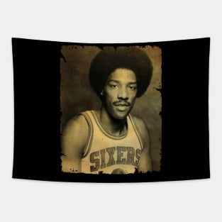 Julius Erving - Vintage Design Of Basketball Tapestry