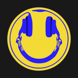 Headphones in a smiley T-Shirt