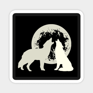 Howling wolves moonlit silhouette Magnet