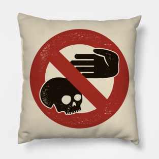 Ne Touchez Pas les Cadavres! Pillow