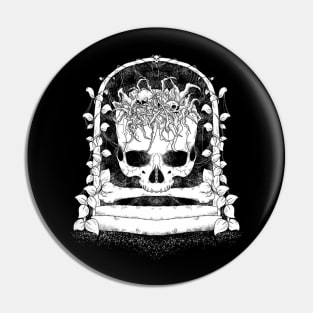 Portal Skull Pin