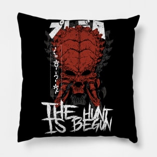 The hunt! Pillow