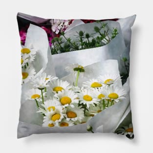 Bouquets of Daisies Pillow