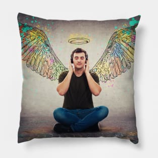 Music gives you wings Pillow