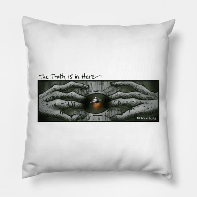 Eye Of The Conqueror Pillow by Froobius