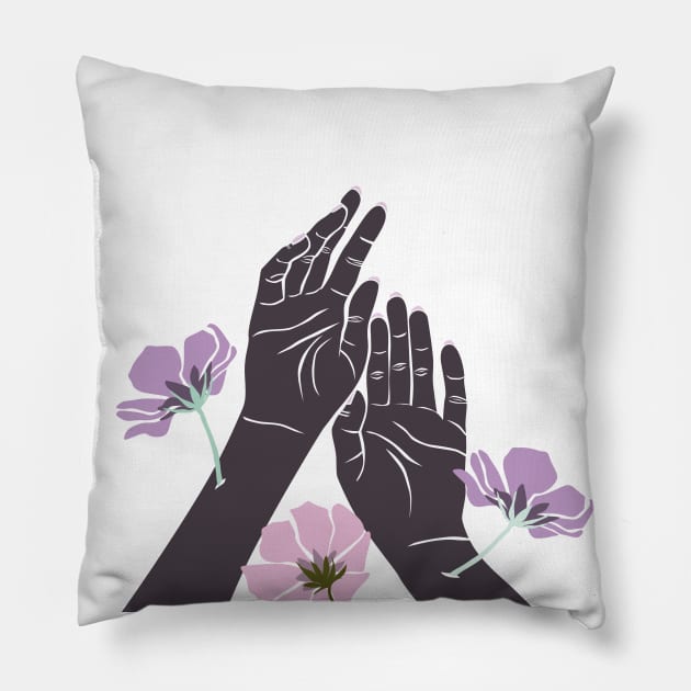 Grow up. Pillow by candelanieto