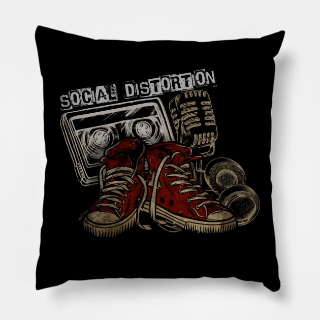 social distortion Pillow by matursuwunje