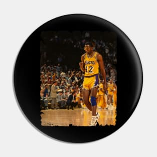 James Worthy - Vintage Design Of Basketball Pin