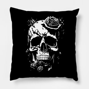 Skull with roses Pillow