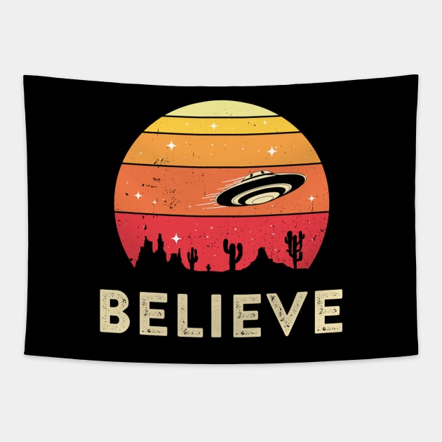 Believe in Aliens, UFOs & Extraterrestrials Tapestry by Strangeology