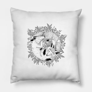 Fox synergy blackwork flash design Pillow