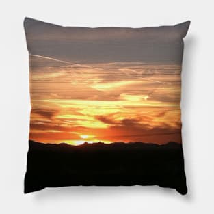 Velvet sunset Pillow