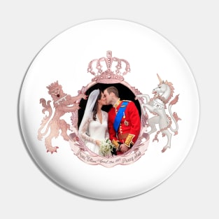 Royal Wedding Kiss, Will+Kate 2011 Rose Gold Pin