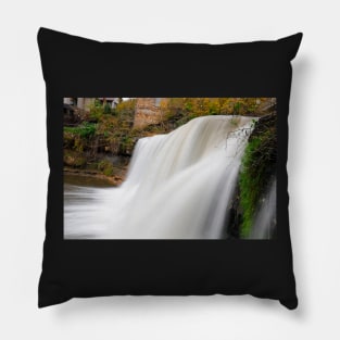 Chagrin Falls, Ohio Pillow