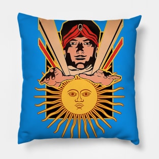 The wizard who dominates the sun Pillow