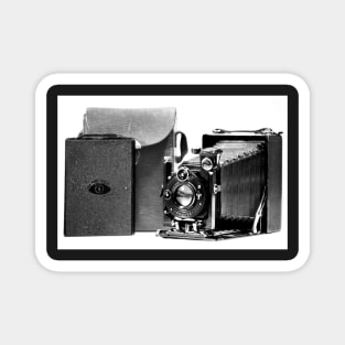 Voigtlander ~ Avus folding plate camera Magnet