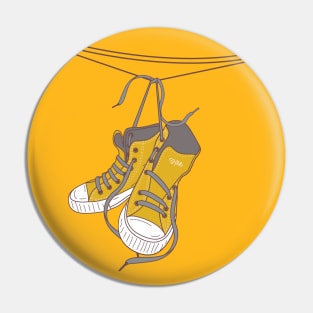 Sneakers Pin