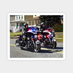 Two Motorcycle Cops With Flashing Lights Magnet