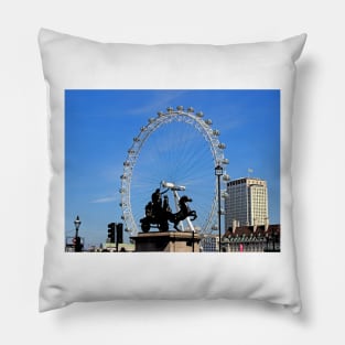 Boadicea supporting the eye in London Pillow