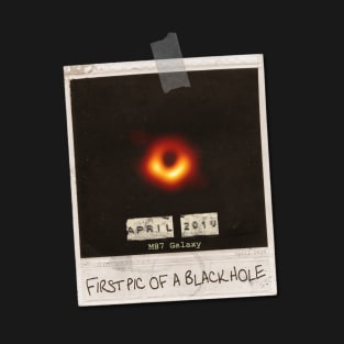 First Picture of Black Hole - Original Vintage Design T-Shirt