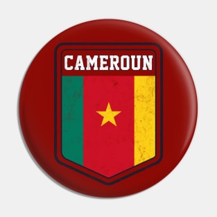 Cameroun // Vintage Look Flag Design Pin