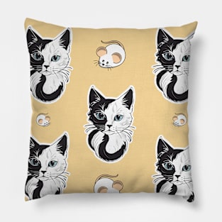 Black And White Cat And Mouse Pattern Pillow